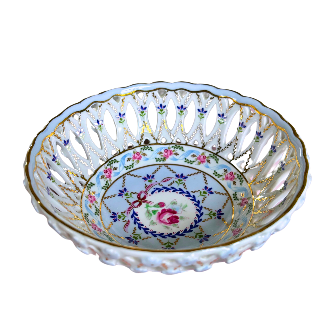 Past Times Porcelain Lattice Bowl - Beautiful Colours